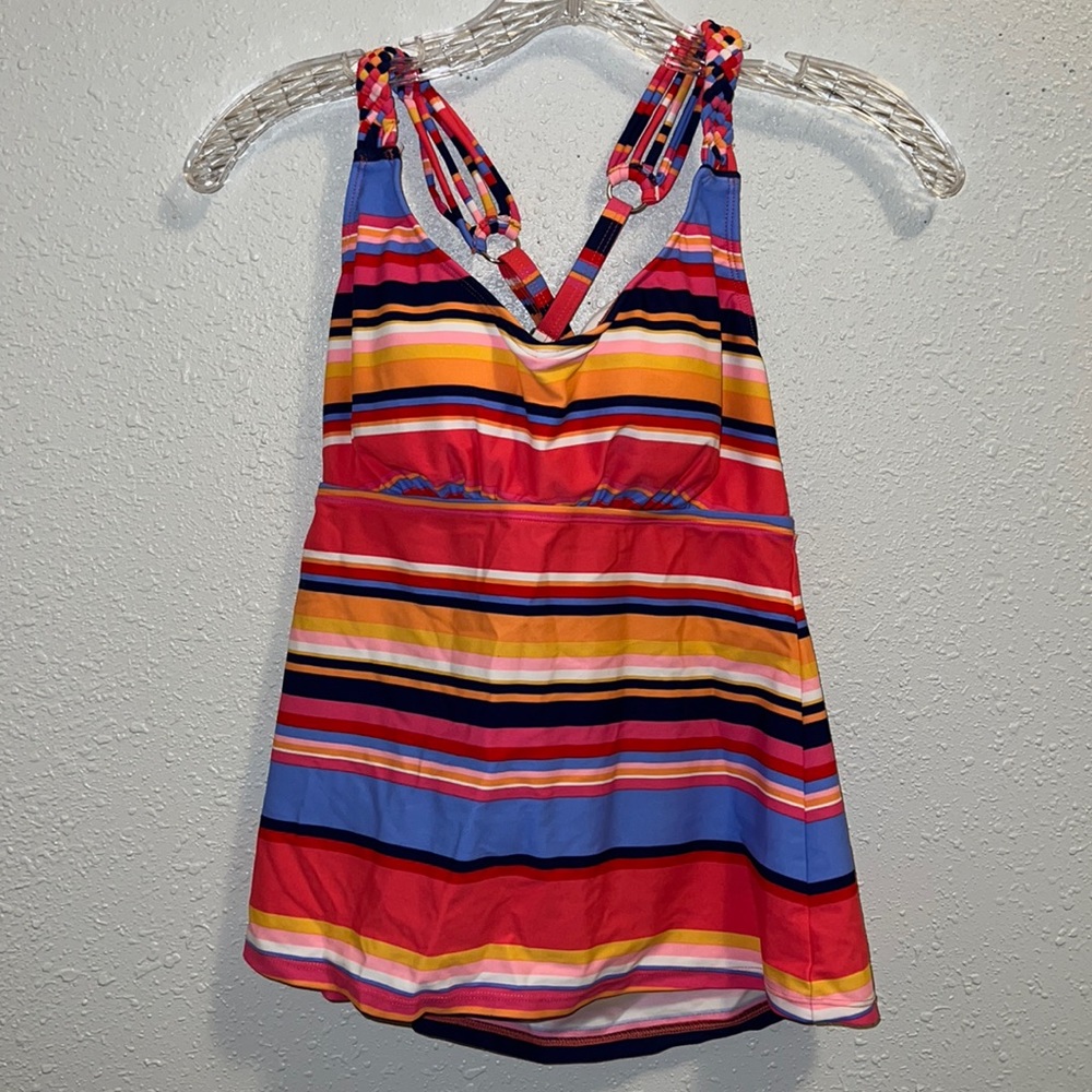 BNWOT  Colorful Coastal Cove Swimsuit Tankini Top